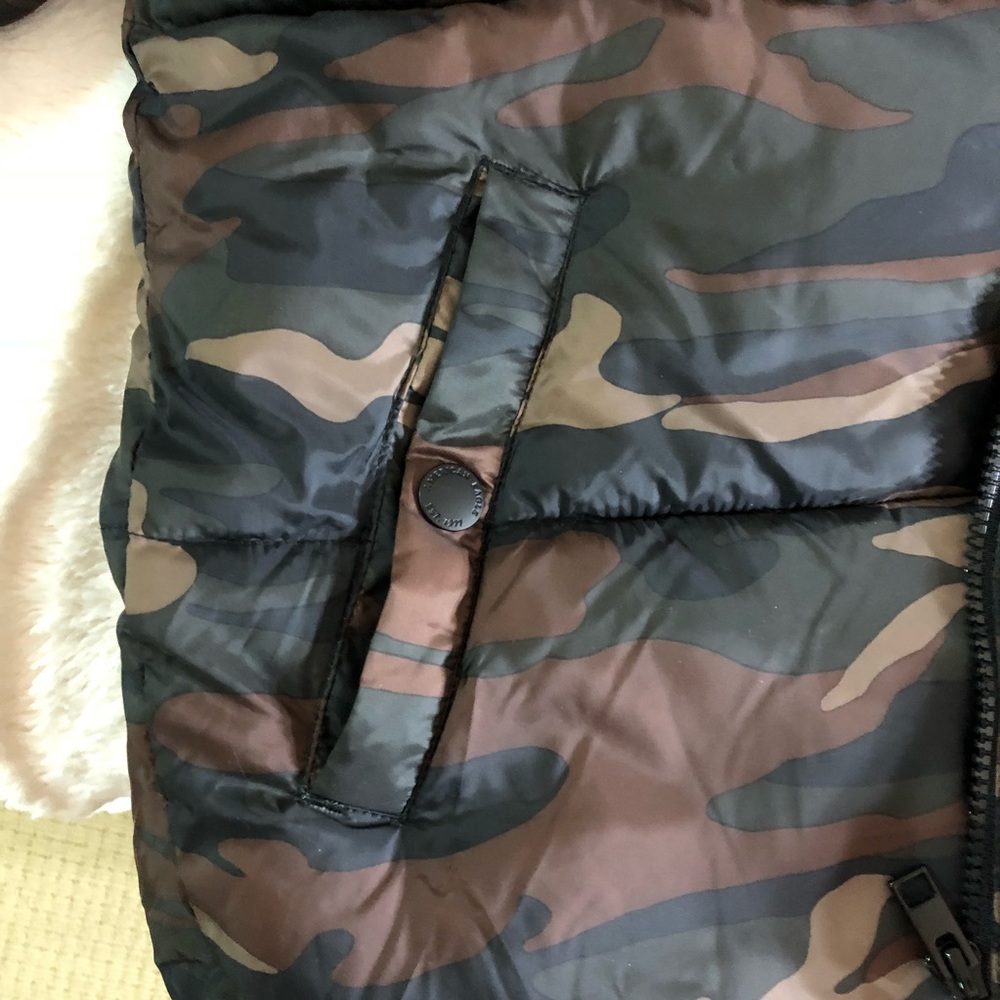 American Eagle Down Jacket - image 3